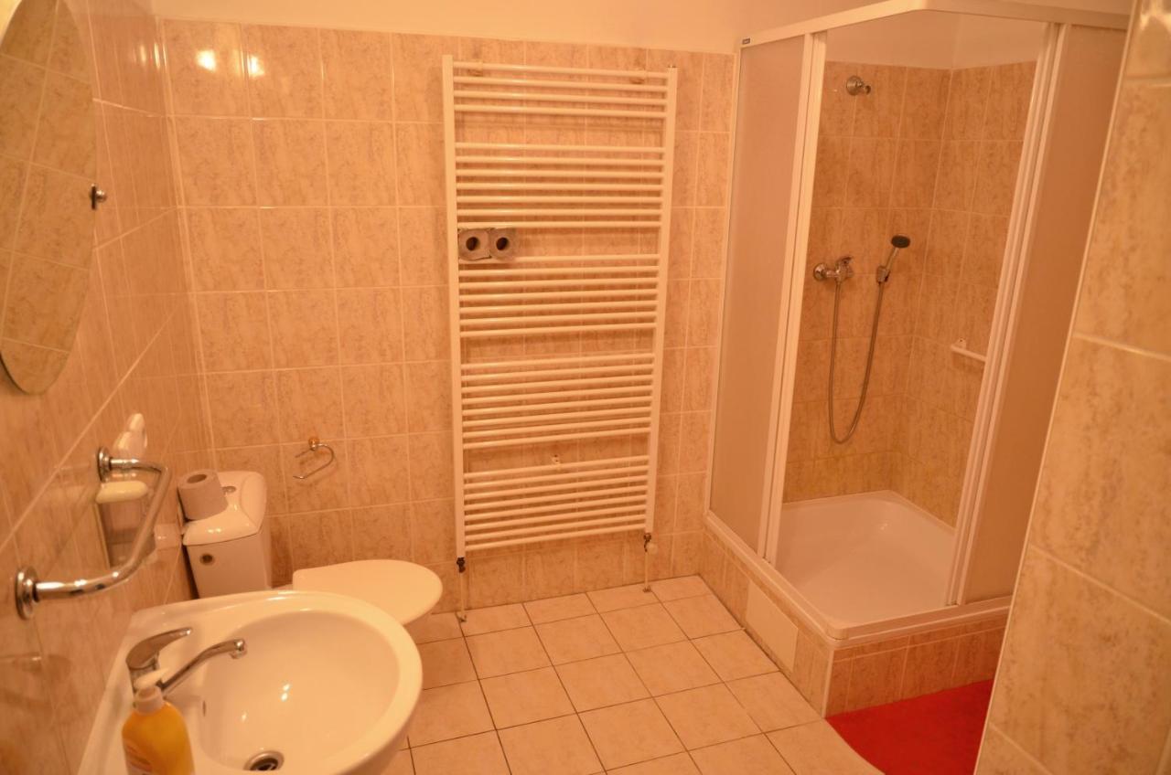 Hotel Ostas Police nad Metují Εξωτερικό φωτογραφία